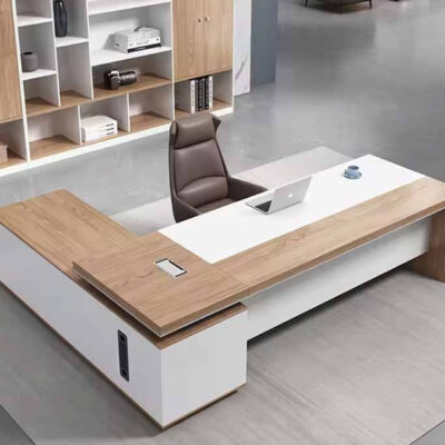 Contemporary Executive Cabin Work Desk